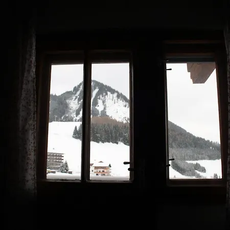 Baeren Appartements Berwang Exterior photo